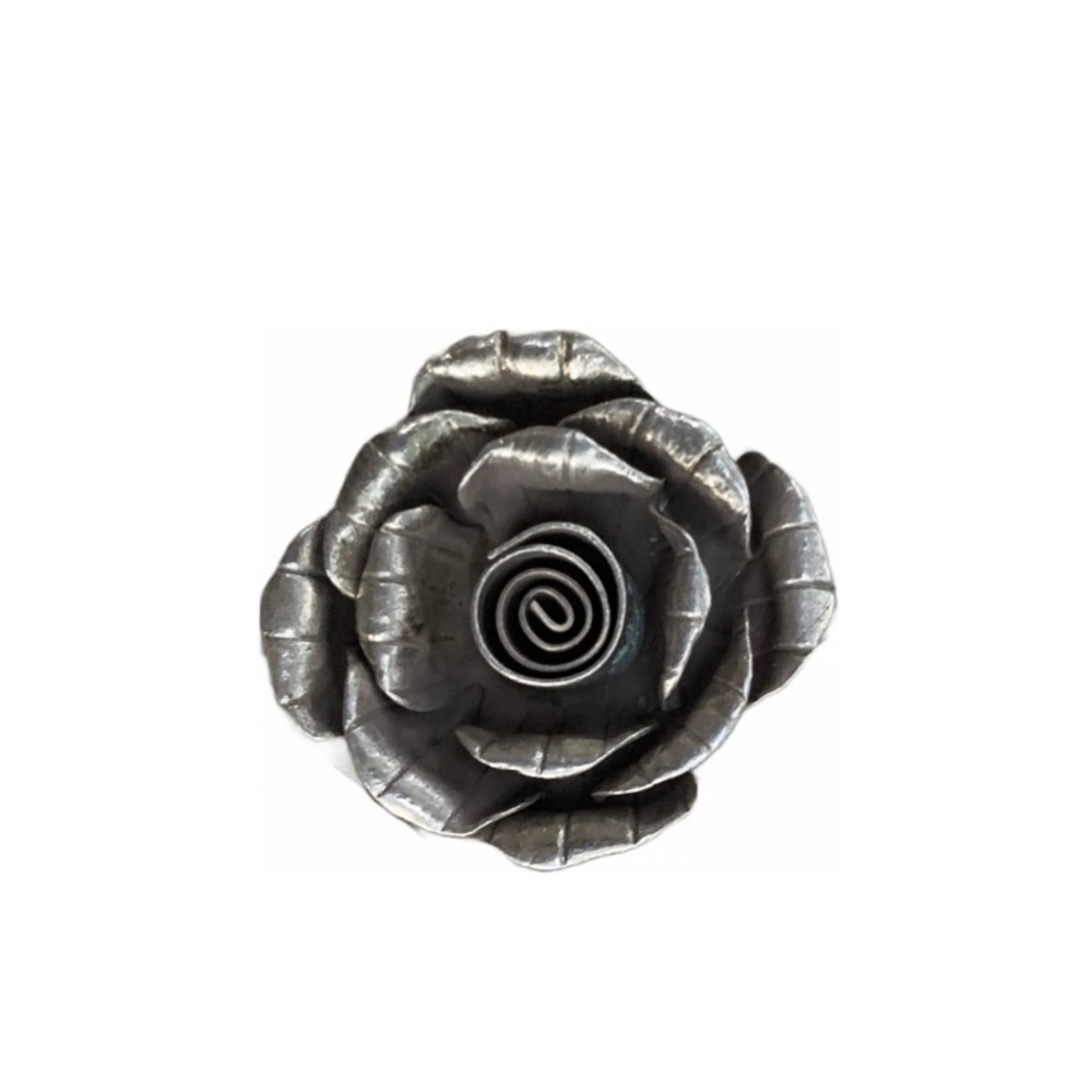 Indigenous Vintage,Tribal Tibetan Silver rose pendant. - Picture 5 of 9